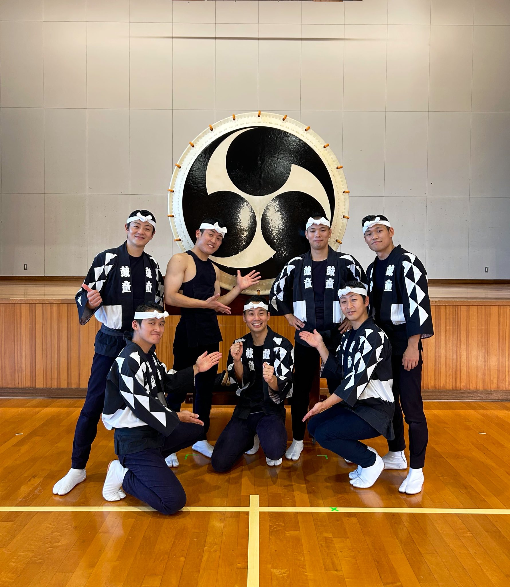 狐童(KODO) 鼓童「族」 Kodo “Zoku” (Full Version) - YouTube