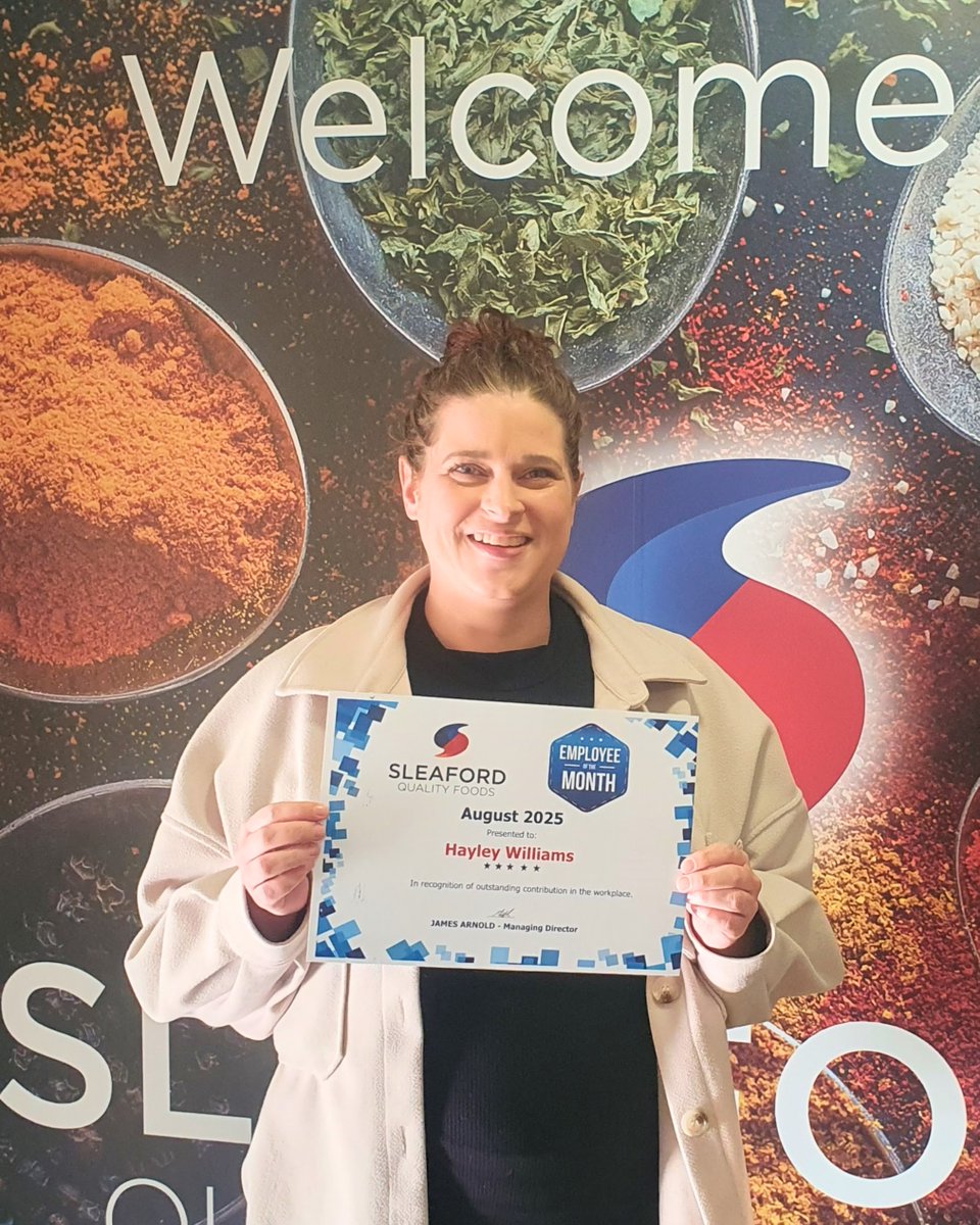 Product Development Manager Hayley Williams was our August Employee of the Month for her hard work in creating some amazing new recipes for our customers Congratulations Hayley 🏆👏👏👏!
#sleafordqualityfoods #employeeofthemonth #chefwilliam #foodservice #catering
