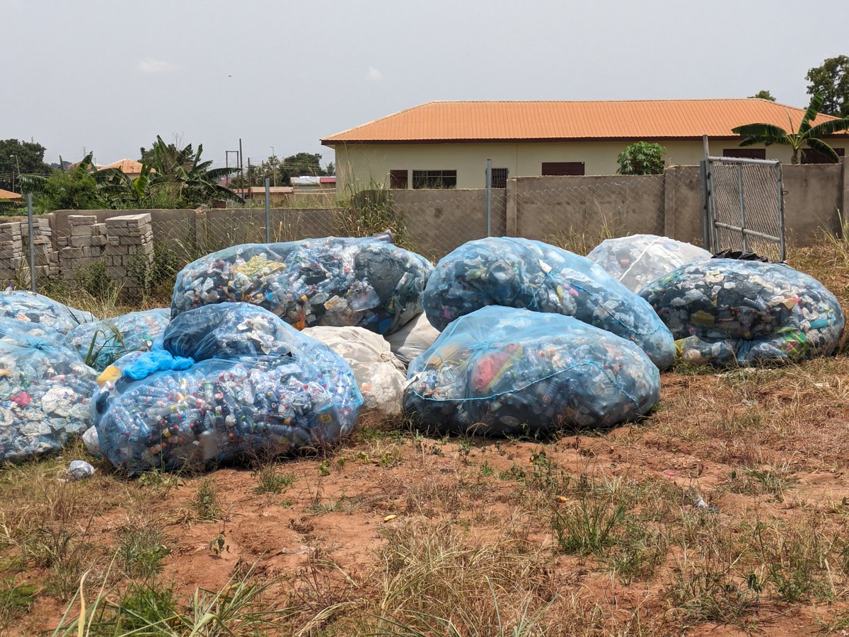 _TrashSmart's tweet photo. TRASHSMART IS BACK.
These plastic piles = Future school washrooms. No facilities for kids. No purpose for plastic.
We're fixing both. Ready for this journey? ๐
#TrashSmart #PlasticToProgress https://t.co/uRGNiIXqEo