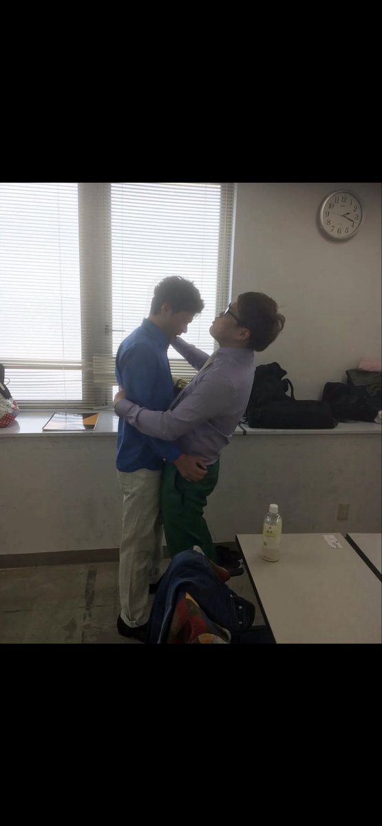 zhi_yu70036's tweet image. すぐにキスとかハグしちゃうマユリカ💗
#マユリカ #マユリカ阪本　#マユリカ中谷