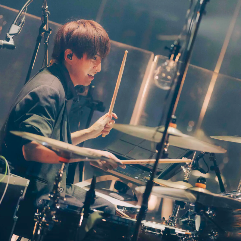 realsoundjp's tweet photo. ═══ SHE'S ライブレポート ═══

📎https://t.co/tA7nrQZBH9

SHE'S、管弦楽団と奏でる極上の大合奏『Sinfonia “Chronicle” #4』
進化した4人と音楽のシンクロ

#SHE_S @SHE_S_official_

＼📷ライブ写真一覧はこちら／