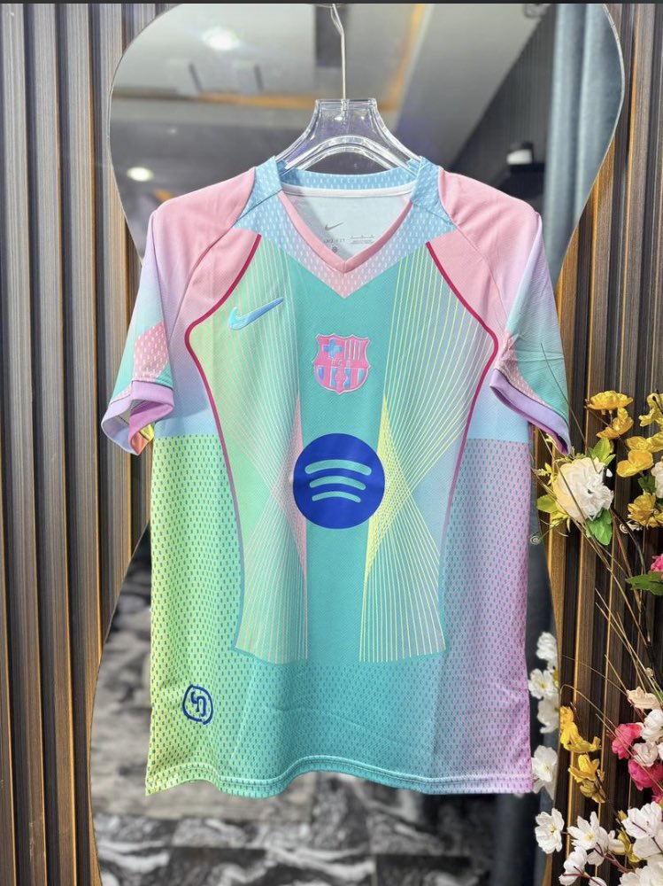 PrZleZz's tweet photo. Barcelona complete jerseys for 25/26.

Now available in the store. 
Sizes - M to 2XL

Customizing-3k 

09056830293, 08089147372. 

#viral #WikeAssetProbe #wizkid 
#CHANELSpringSummer26xBecky #ImisiAyanwale #Jerseyvendor #JENNIE #lagosvendor https://t.co/LrbDzQV0T2