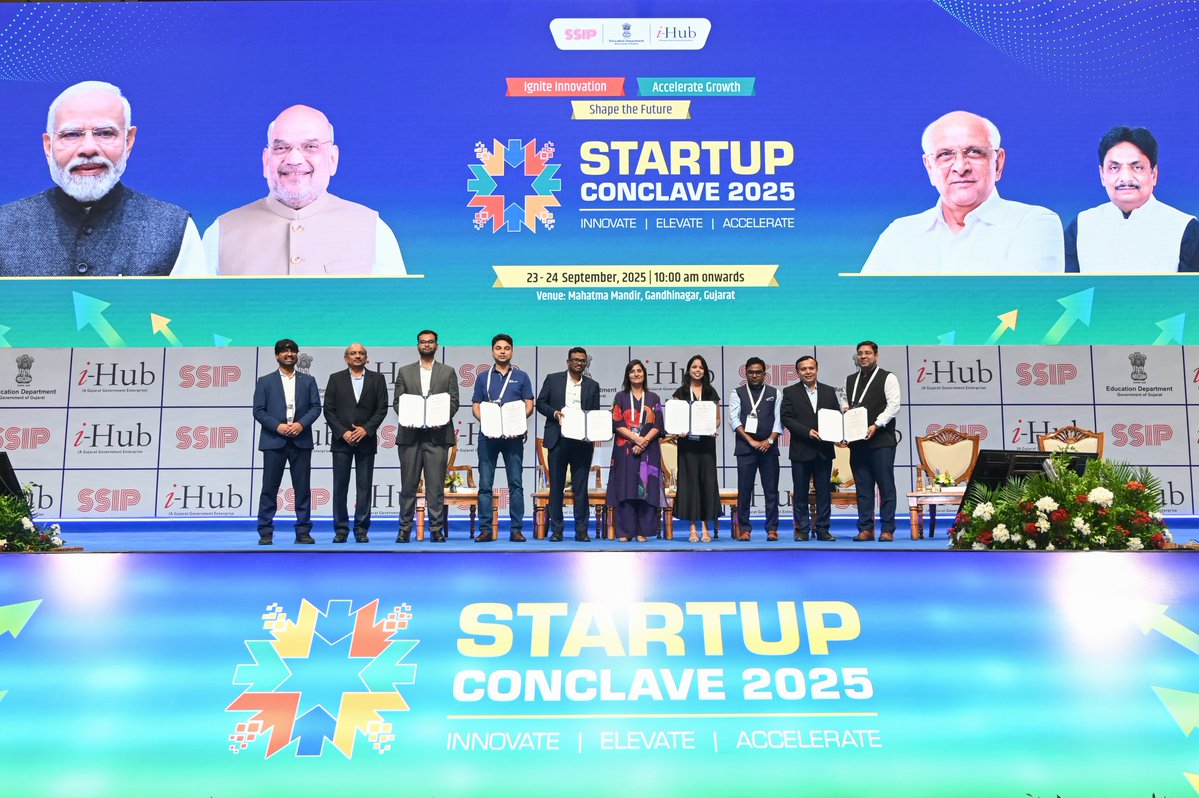 ihubgujarat's tweet image. As a part of the “Startup Conclave, 2025” MoUs were exchanged on stage between i-Hub Gujarat & ecosystem partners.
Anay Ventures, @8xVentures, @JavaCapital @SanchiConnect @abyro_capital