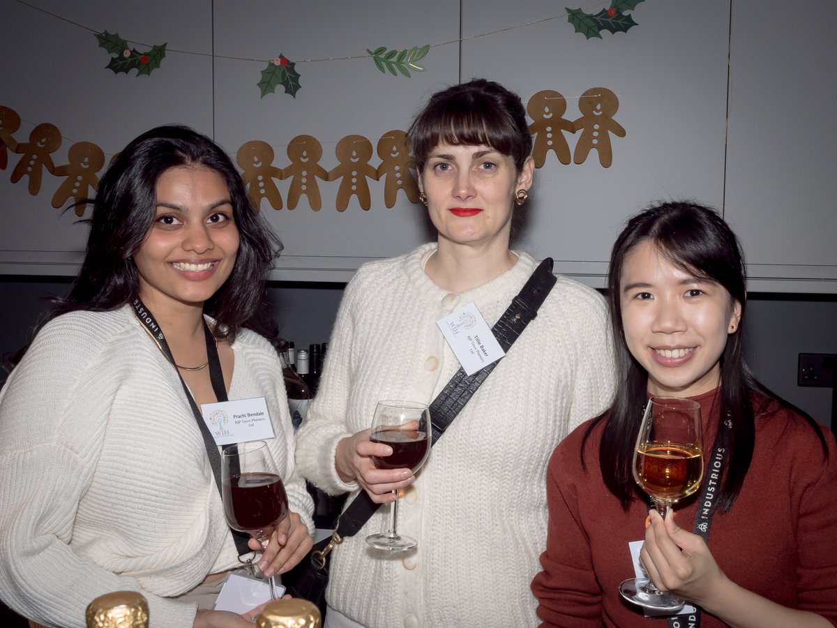 FreaCommunity's tweet image. Women of Irish Heritage (WIH) &amp;amp; Fréa - save the dates! 📅✨ Leeds 23 Oct 6pm • Manchester Xmas 4 Dec 6pm • Liverpool 5 Feb ’26 6pm • Fréa St Patrick’s Day Ball 7 Mar ’26 6pm 💚 Contact dorothy.lynch@frea.org.uk for more info or visit our website frea.org.uk