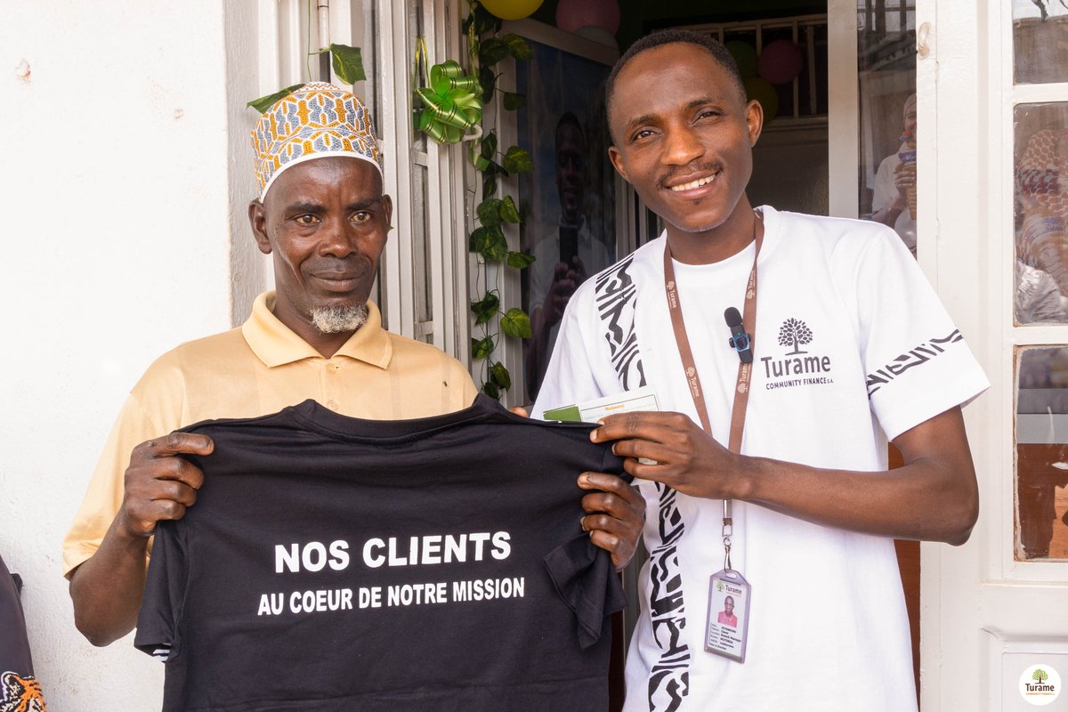TurameTCF's tweet photo. Semaine du Client – J 2 | Muyinga
Nous célébrons des clients ayant surmonté le handicap physique et auditif pour rejoindre les groupements solidaires, le courage brise toutes les barrières.
Bravo à Yousuf Tuyisenge et Ramazani Gashatsi.
Vous êtes au cœur de notre mission https://t.co/qqiOdIX37O