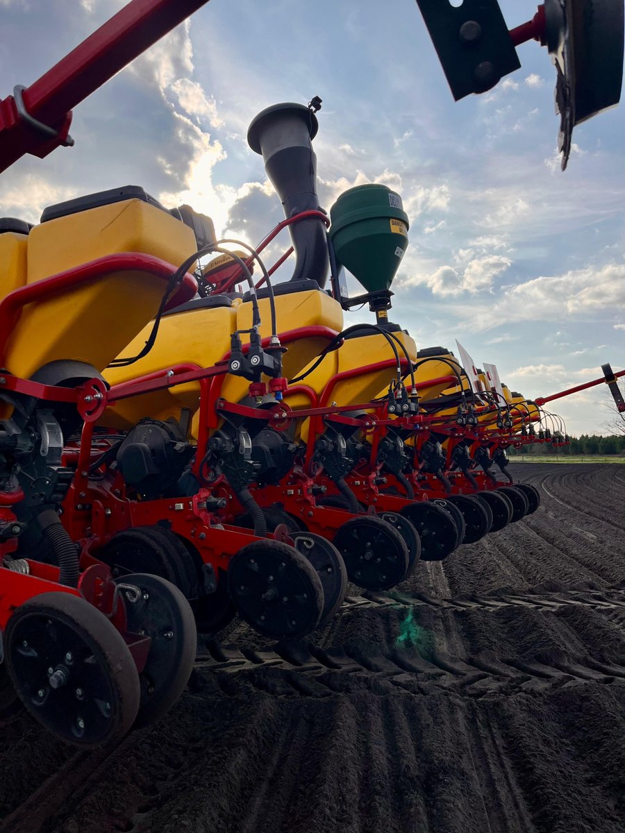 Softivert's tweet image. 🌾 JumpBuse suit votre rythme 🚜 : deux buses en une, la seconde prend le relais à vitesse élevée ⚙️ Débit optimal, précision, installation simple et autonome.🔥 Vitesse et précision enfin compatibles, sans compromis.