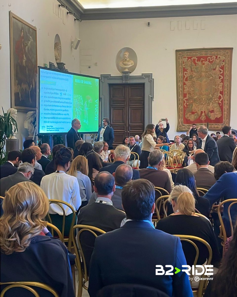 B2Ride_Pikyrent's tweet image. Campidoglio, 9ª Conf. #SharingMobility. Abbiamo contribuito alla base dati dell’Osservatorio. Principali trend emersi: 📈 domanda in crescita 🌱 flotte più pulite 🎯 mercato più maturo 🏙️ volumi in aumento. 📢 Parola d’ordine: collaborare per portare lo #sharing a tutti. #B2RIDE