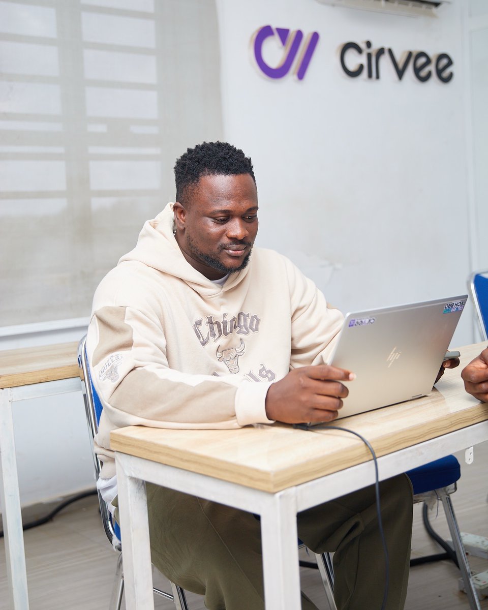 hellocirvee's tweet image. Growth doesn’t always make noise, sometimes it looks like quiet focus, open laptops, and big dreams loading. 💻

A new cohort kicks off October 20th.
Don’t just watch others grow, be part of the story. 🚀

👉 DM us or call 07047007055 to register.

 #TechSkills #LearnWithCirvee