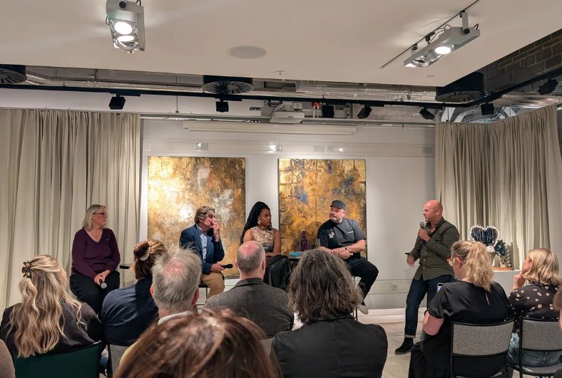 ResponseSource's tweet image. Times have been tough for print publishing over the last decade, but the medium is making a comeback 📰 

Find out how, in this overview of a recent @bsmeinfo panel featuring insight from journalists on @JournalRugby, @octane_magazine, @HUCKmagazine, and more.…