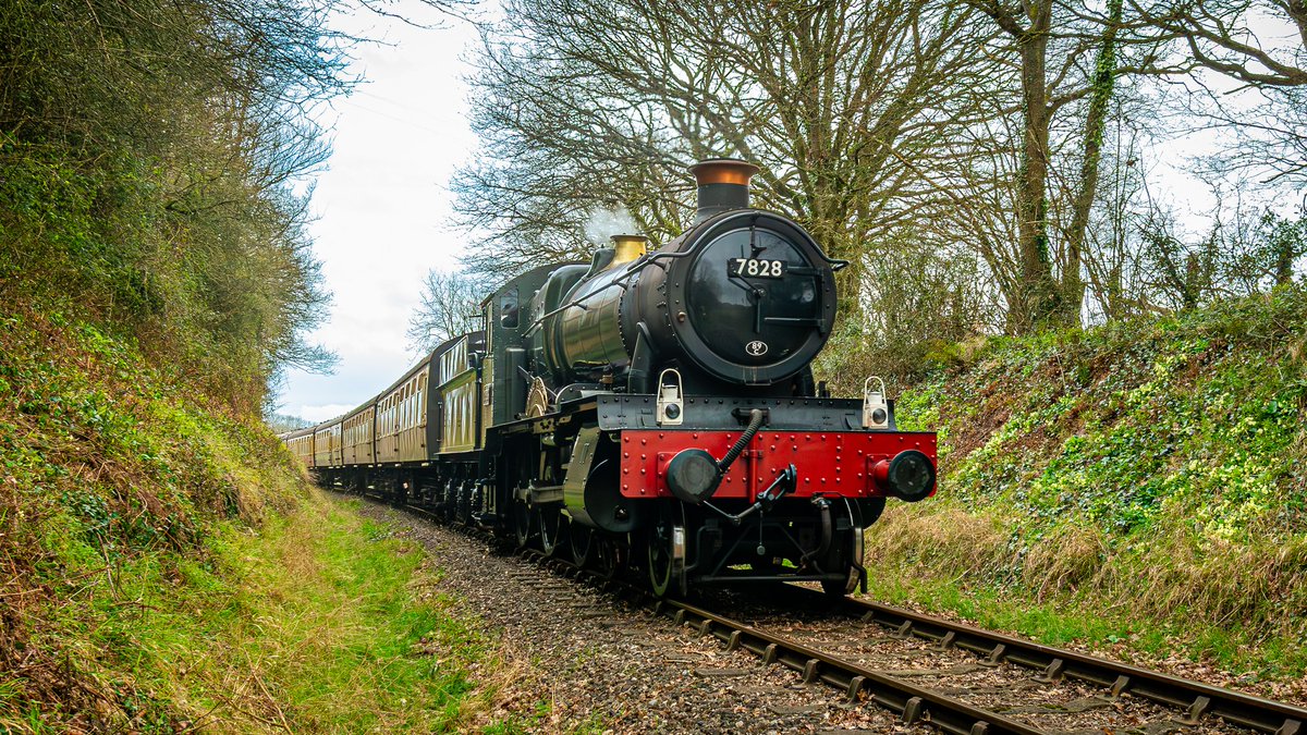Visit Exmoor tweet media