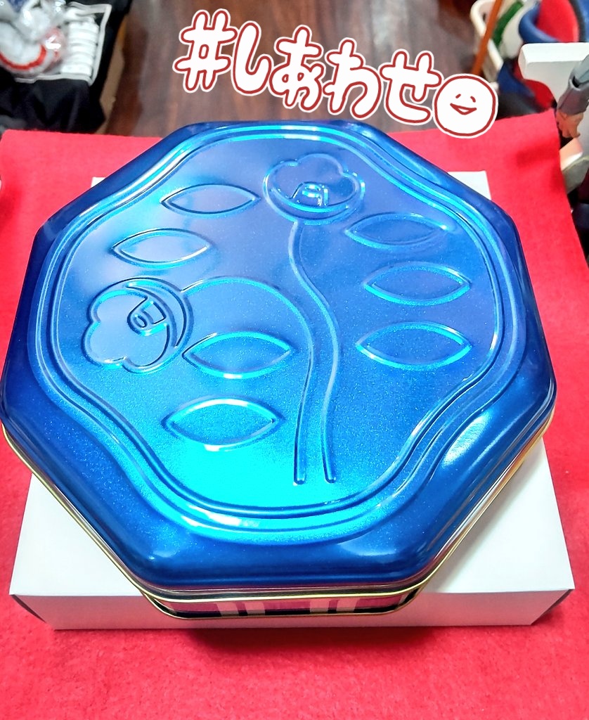 gorock_box's tweet image. こんばんは🌃🌛✨
中野ブロードウェイgo-rockです☺️
いただきました🙏🍴
資生堂パーラー の
💙花椿ビスケット🍪💙
💙カワ(・∀・)イイ!!💙
昔から変わらず懐かしい味で
大好きです💗💗💗
お買い上げまで
ありがとうございました😭✨
皆様 今日もお疲れ様でした🙇✨