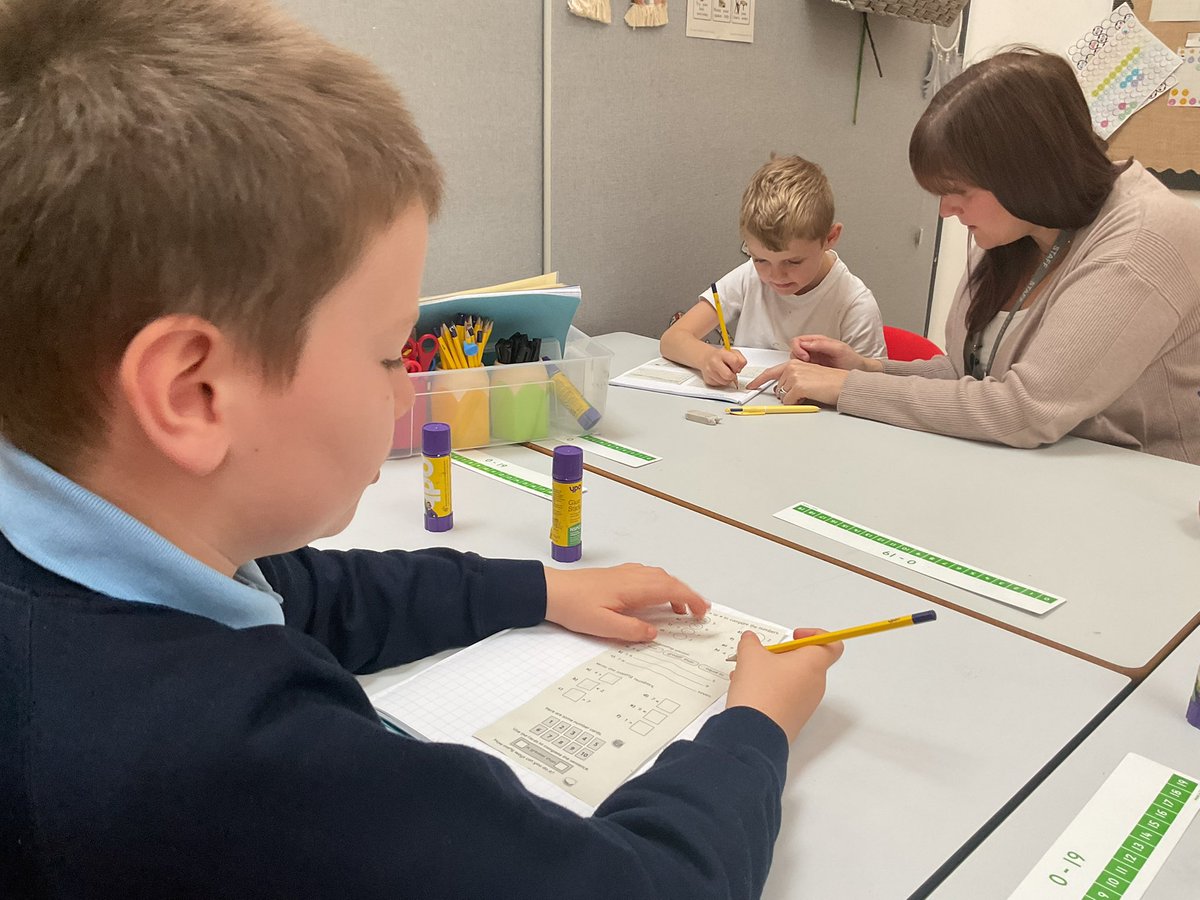 ThriveatInspire's tweet photo. Some lovely work on greater than, less than and equal to. Today we have been applying our practical learning from last week - see our videos - to answering questions in our Maths books. @Inspire_Ashton @Inspire_Maths1 @MissRichards22 https://t.co/DFrFOx2OXZ