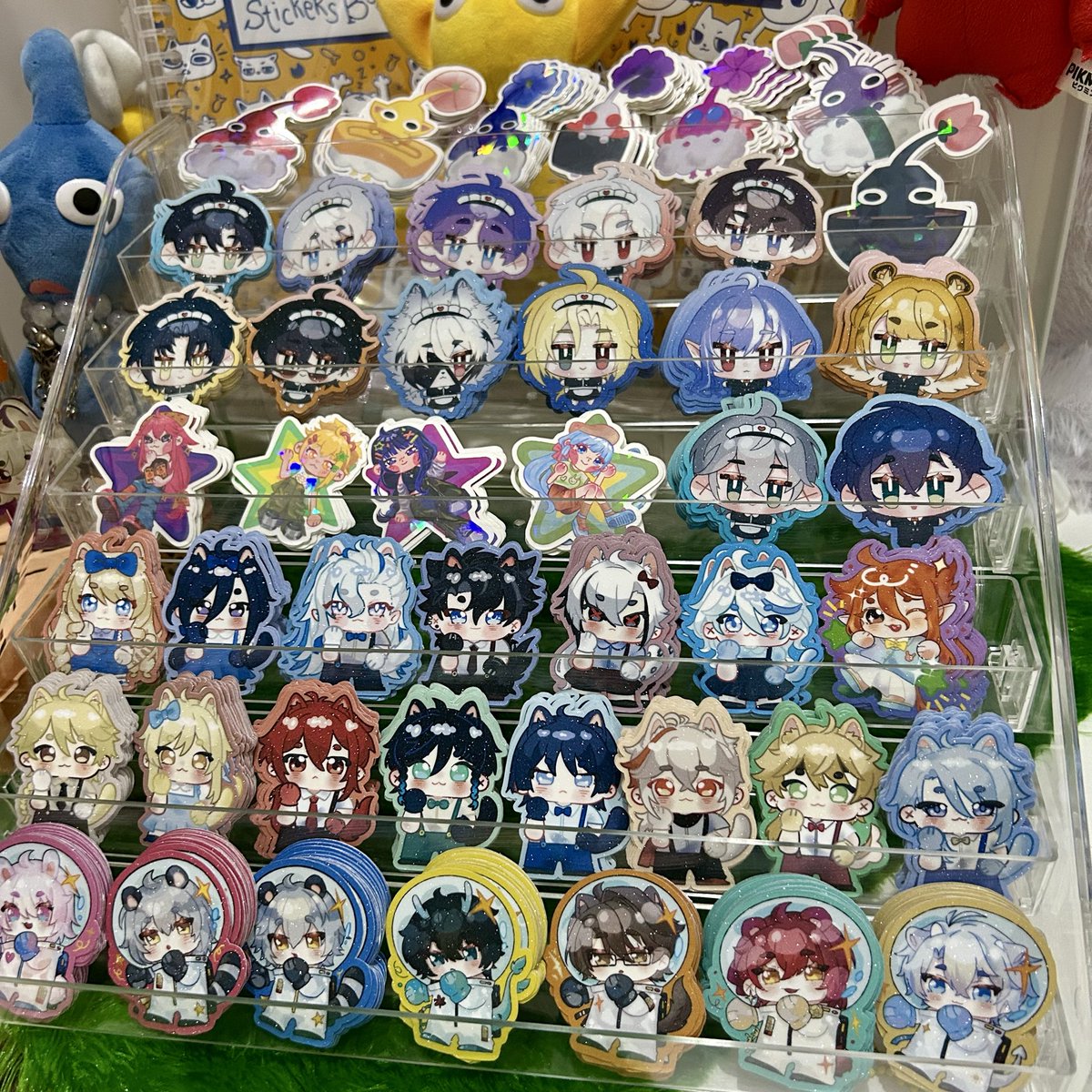 3 more days

please buy my merch atau digentayangin pikmin 🫵