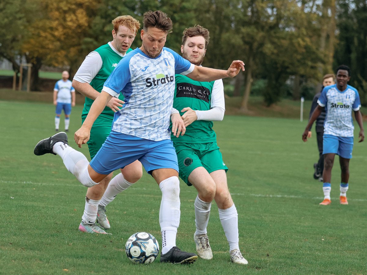 📸 𝗦𝗲𝗰𝗼𝗻𝗱-𝗵𝗮𝗹𝗳 𝗮𝗰𝘁𝗶𝗼𝗻 𝗳𝗿𝗼𝗺 𝗧𝗵𝗲 𝗛𝗶𝗹𝗹 (𝟬𝟰/𝟭𝟬)

A goalless but competitive clash as Bar Hill and Litlington AFC Reserves shared the points in the <a href="/CambsLeague/">Cambs County League</a> ⚽️

Gallery on Facebook 👆🏼

#BarHillFC #TheHill #CambsLeague #GrassrootsFootball #UpTheHill