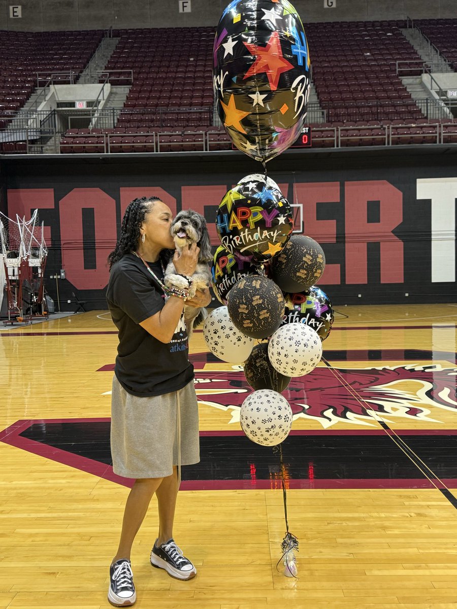 dawnstaley tweet media
