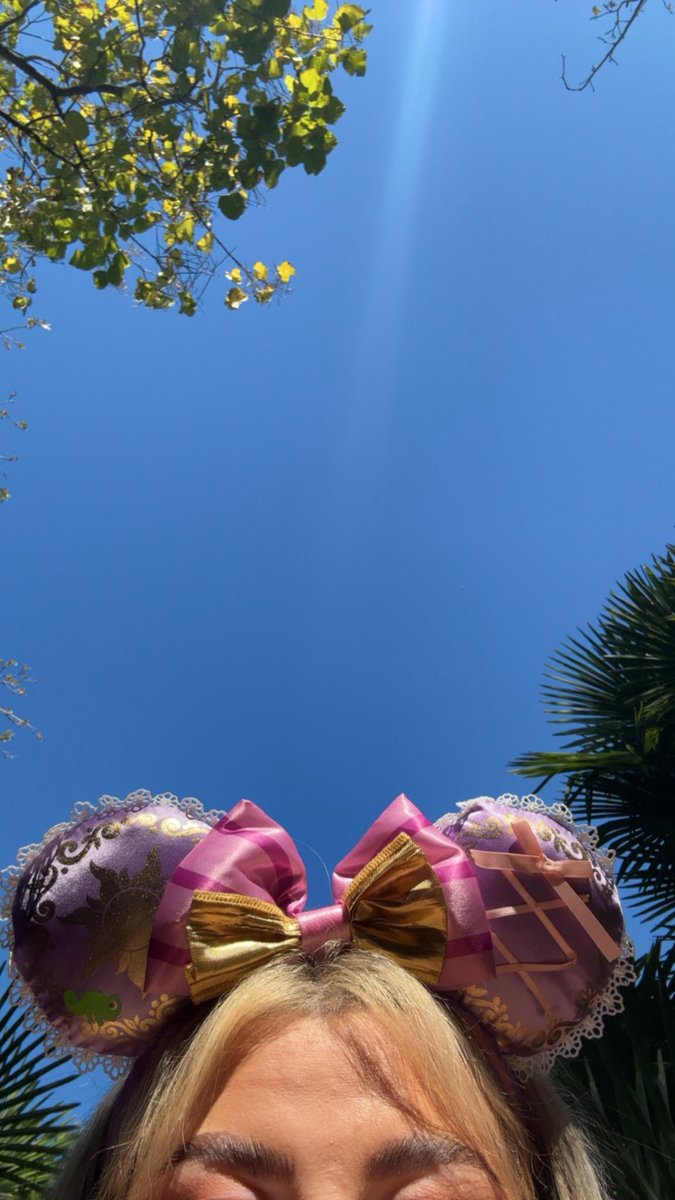 gnightgo's tweet image. disneyyyyyy