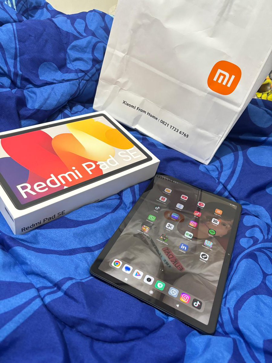 strbrryes's tweet photo. WTS Redmi pad SE 
spesifikasi nya cek sendiri aja ya di https://t.co/3Zl7GgEvP6

💸 1,8 BOLEH NEGO TAPI YG WAJAR PLIS, nanti dikasi case 2 sama keyboard dan mouse yaakk

#zonauang https://t.co/8xMh3veoBD
