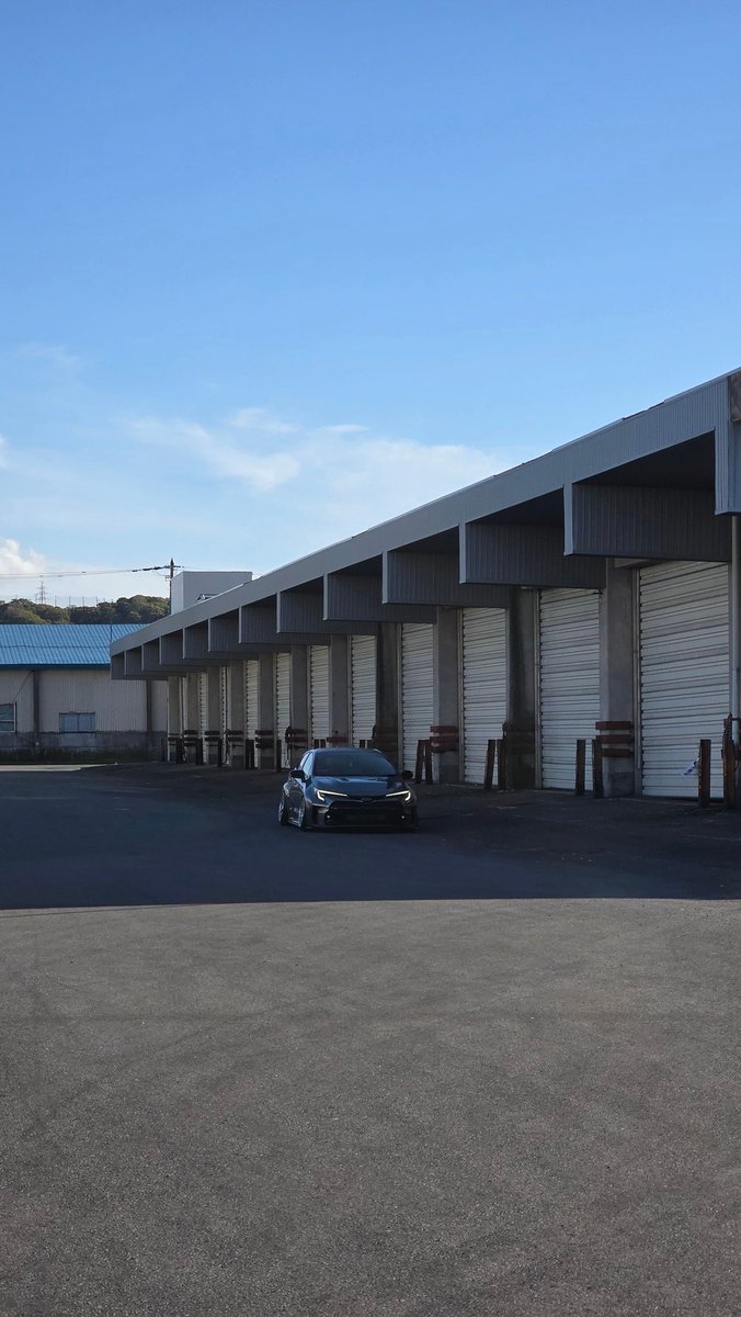 tCVAMnI8hHMzTYc's tweet image. 戦闘機かとおもったわ