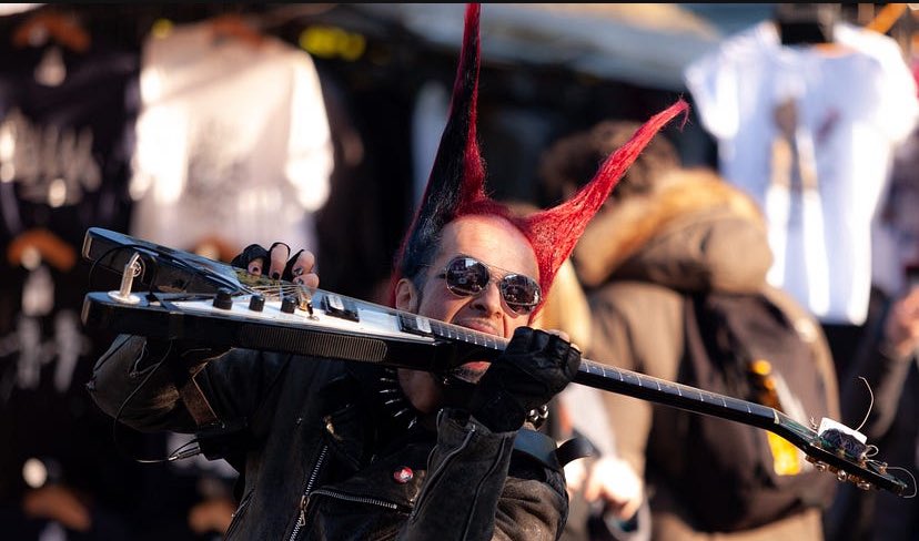 markspowart17's tweet image. A trip through Camden Market in London England is always a great way to spend a day as a photographer. medium.com/full-frame/cap… @Medium #travelphotography #travelwriter #CamdenMarket #streetphotography