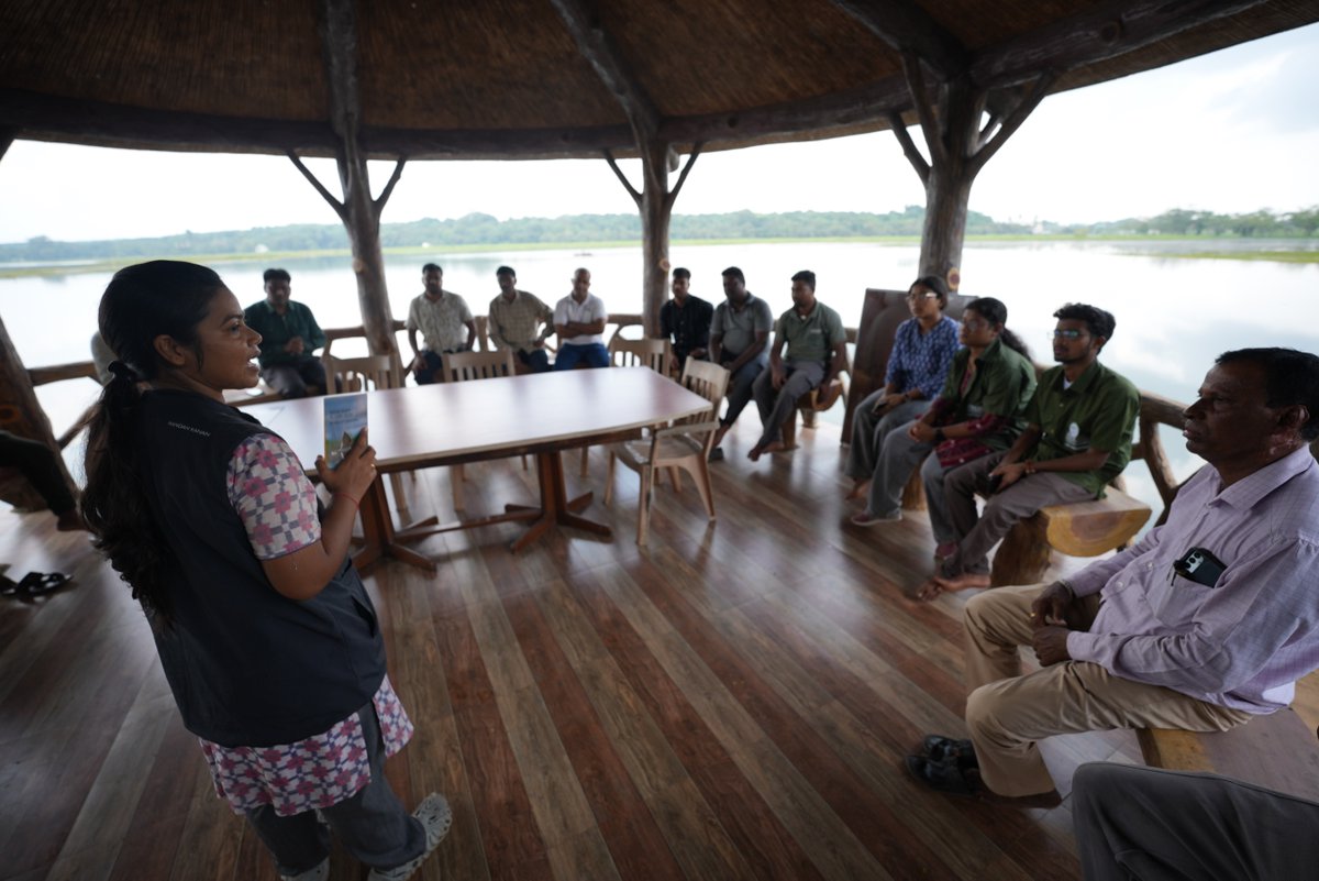 "Keeper’s Talk on 'Birds' and a 'Species of the Day' session on the Banyan tree were conducted, highlighting avian care and the ecological importance of the species." <a href="/PCCFWL_Odisha/">PCCF WL & CWLW, Odisha</a> <a href="/ForestDeptt/">Odisha Forest, Env. and Climate Change Department</a> <a href="/CZA_Delhi/">Central Zoo Authority</a> #wildlifeweek2025