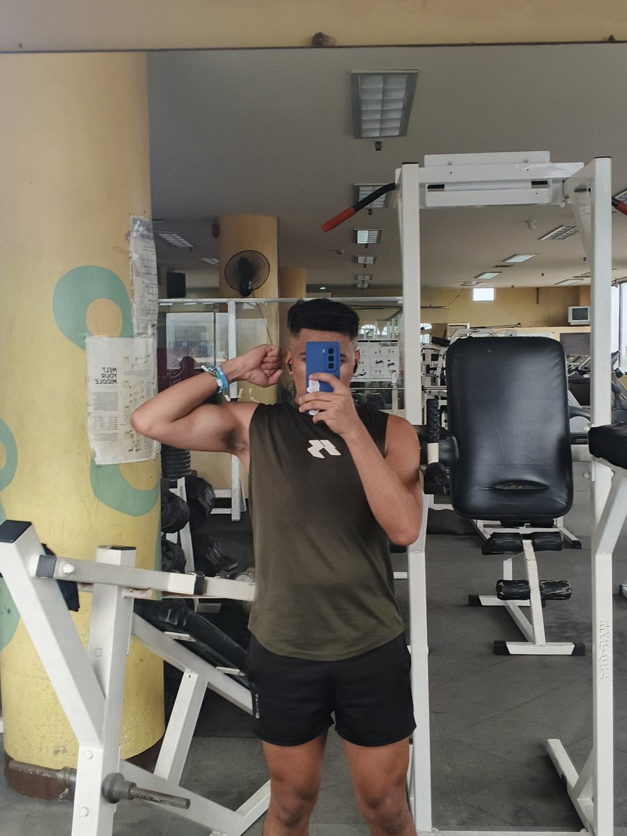 onlineplayer112 tweet media