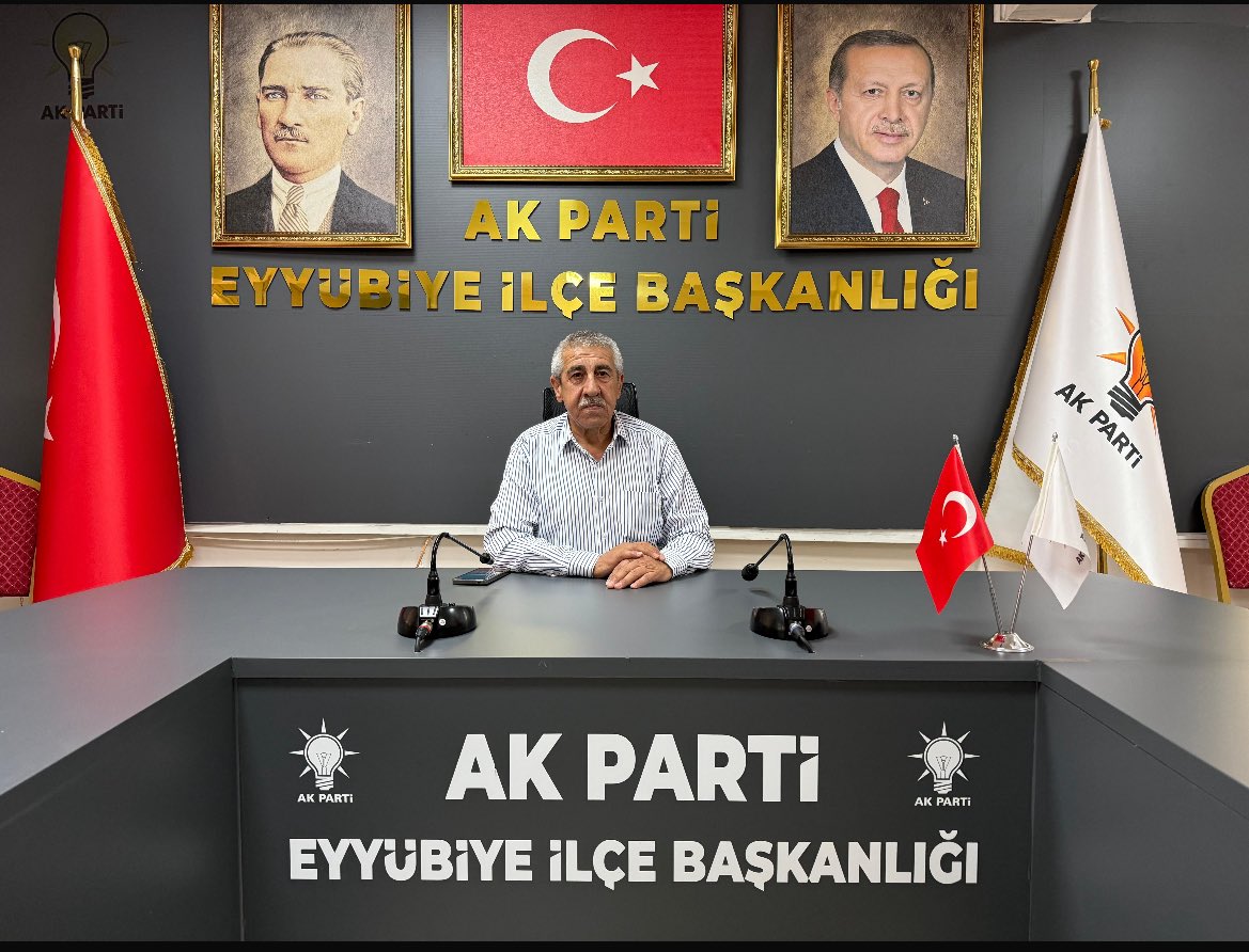 EYYÜBİYE’MİZ İçin;

📍AK Parti İlçe Başkanlığımızda Nöbetçimiz;

📌 İlçe Yönetim Kurulu Üyemiz İsmail Bendaş

✍️ Soru, görüş ve önerileriniz için

📞  (0414) 215 43 90

#SevdamızEyyübiye #SüleymanElgün #AkEyyübiye #Eyyübiye 

<a href="/RTErdogan/">Recep Tayyip Erdoğan</a> <a href="/Akparti/">AK Parti</a> <a href="/abuyukgumus/">Ahmet Büyükgümüş</a> <a href="/hakanaksu058/">Hakan AKSU 🇹🇷</a>