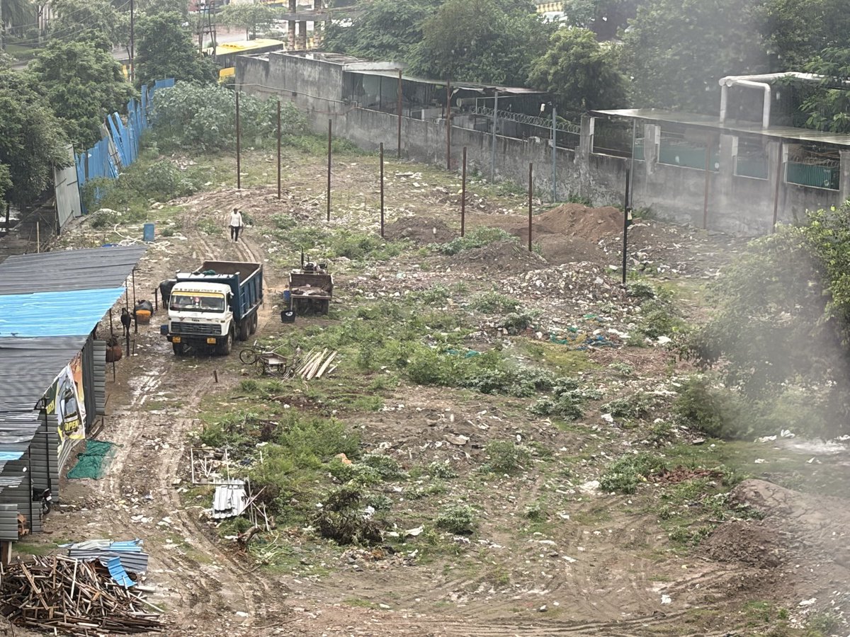 devnoida2024's tweet photo. @noida_authority It looks like illegal structures and activities in full swing in open plot in Sec 78 near sikka Kimantara greens sec 79 society . Photos attached https://t.co/JQTGr6qcc2
