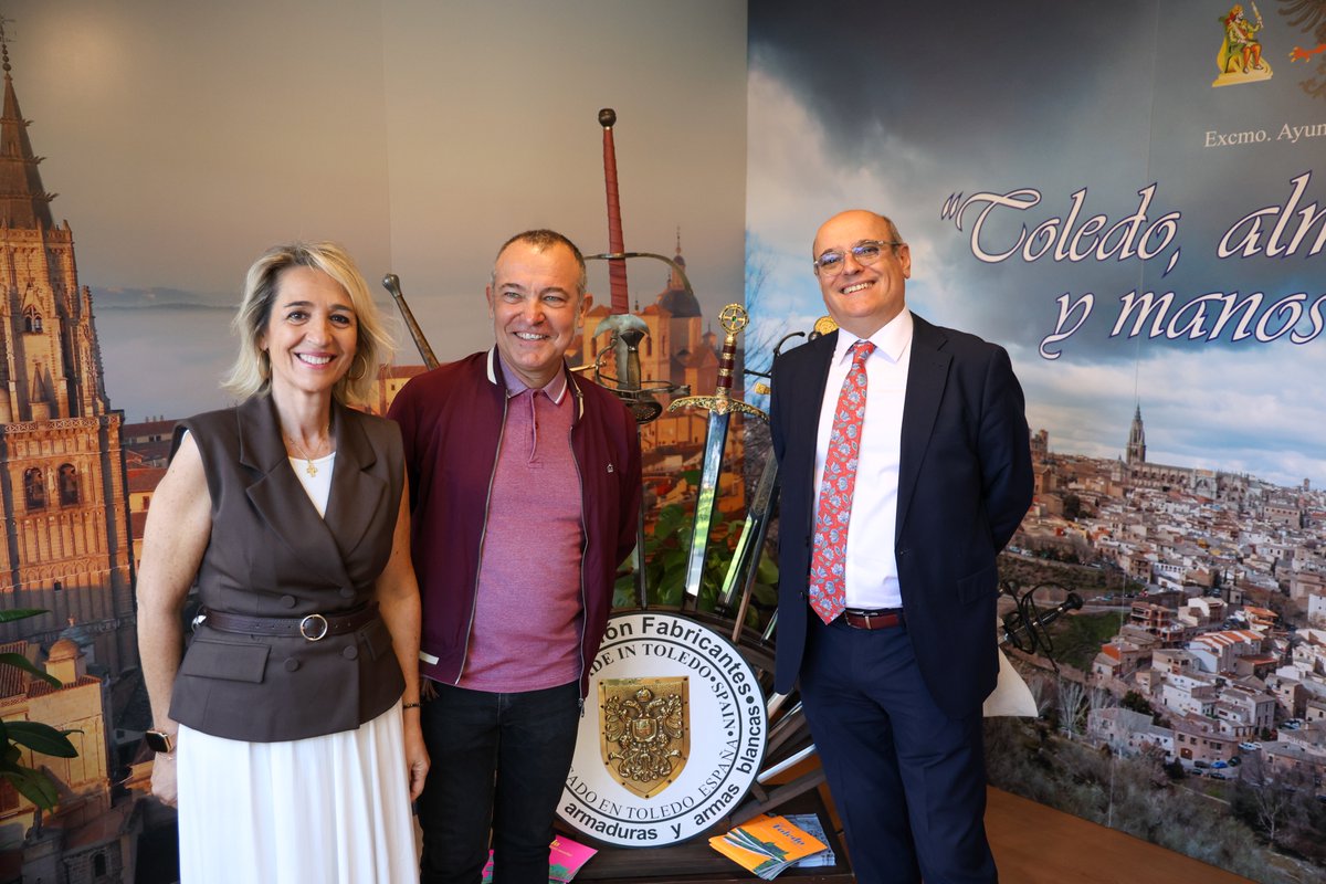Un año más, #Toledo abre sus puertas a la XLIV Edición de #FARCAMA, la Feria de Artesanía de Castilla-La Mancha, que tendrá lugar hasta el domingo 12 de octubre, en el Paseo de Recaredo.

🗡️ Inés Cañizares, junto a Juan Marín, han disfrutado de la inauguración de #FARCAMA2025