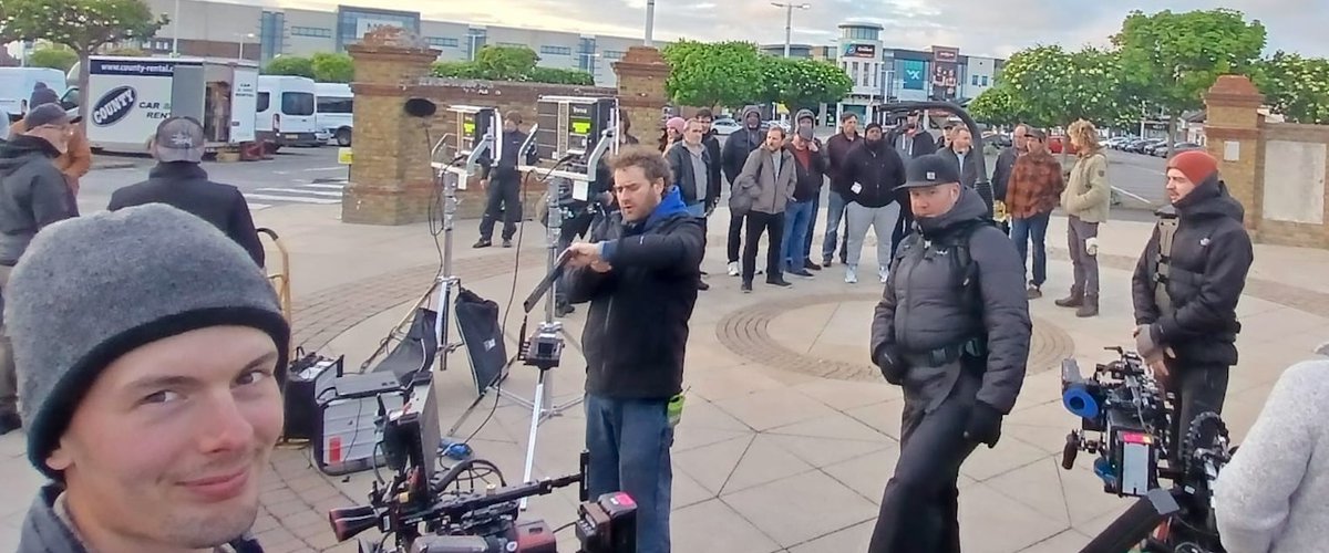 CommunityAd's tweet image. Exciting news in Thanet!
The award-winning BBC Three comedy Things You Should Have Done filmed its second series at Westwood Cross this May.
Take a peek behind the scenes!
💭 Will you be spotting local locations on screen?

#BBCComedy #Thanet #LuciaKeskin