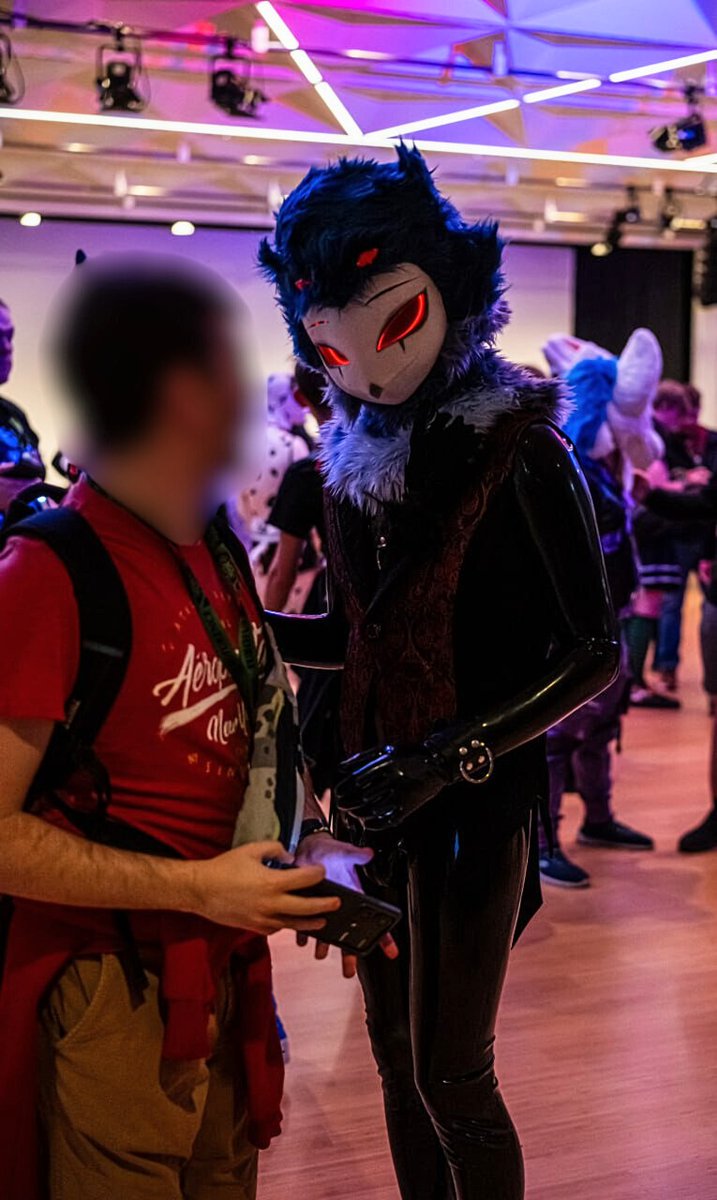 LinuxScurr's tweet image. Can I come over and stare at you like this? :3 (in a creepy way)

#stolas #NSFW #fursuit #latex #rubber #fetish #helluvaboss #stolasnsfw #furry #furrynsfw #kinky #rubberfurs