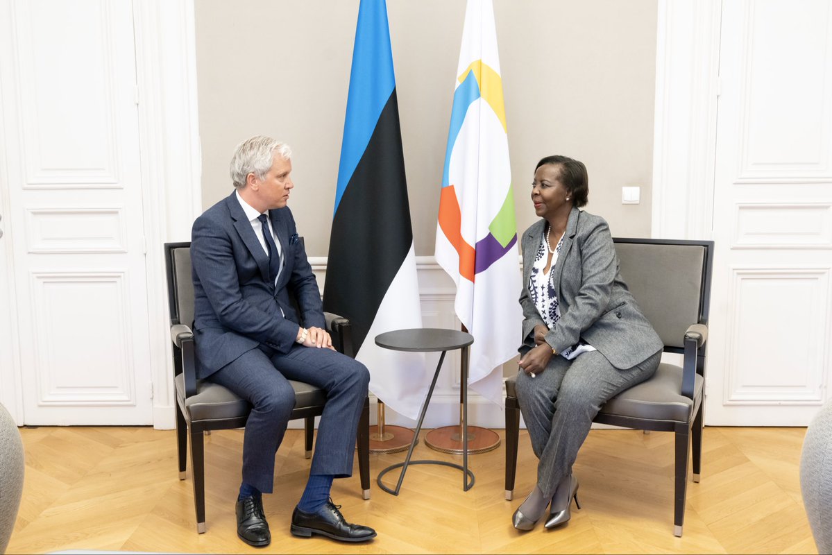 Viljar Lubi (@viljarlubi) on Twitter photo Honoré d’avoir remis mes lettres de créance à <a href="/LMushikiwabo/">Louise Mushikiwabo</a>, Secrétaire générale de <a href="/OIFrancophonie/">La Francophonie</a>. La coopération avec les pays francophones est d’une importance capitale pour l’Estonie, tant sur le plan économique, que dans la lutte contre l’agression russe. Honoré d’avoir remis mes lettres de créance à <a href="/LMushikiwabo/">Louise Mushikiwabo</a>, Secrétaire générale de <a href="/OIFrancophonie/">La Francophonie</a>. La coopération avec les pays francophones est d’une importance capitale pour l’Estonie, tant sur le plan économique, que dans la lutte contre l’agression russe.