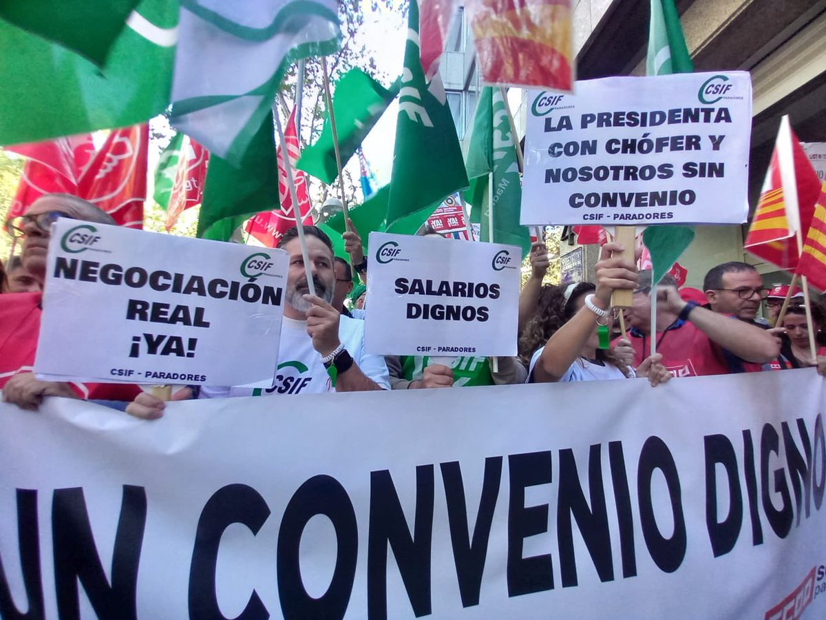 CSIF Madrid (@csif_uamadrid) on Twitter photo 📢 <a href="/CSIF_UAMadrid/">CSIF Madrid</a> se concentra hoy en Madrid junto a trabajadores de #Paradores de toda España para denunciar las condiciones de trabajo.
🛑La empresa pública paga unos sueldos irrisorios cuando sus beneficios son millonarios. 📢 <a href="/CSIF_UAMadrid/">CSIF Madrid</a> se concentra hoy en Madrid junto a trabajadores de #Paradores de toda España para denunciar las condiciones de trabajo.
🛑La empresa pública paga unos sueldos irrisorios cuando sus beneficios son millonarios.