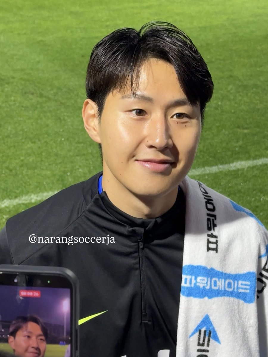 251007 오픈트레이닝 #이강인

얘들아... 강인이 눈에 별이 있어