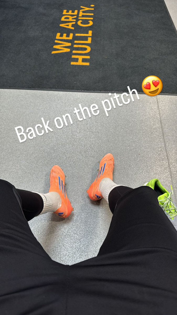 TigersNewsroom's tweet image. 𝐁𝐑𝐄𝐀𝐊𝐈𝐍𝐆: Joel Ndala has returned to Hull City training after picking up an injury.

Via Joel Ndala on Instagram

#HCAFC