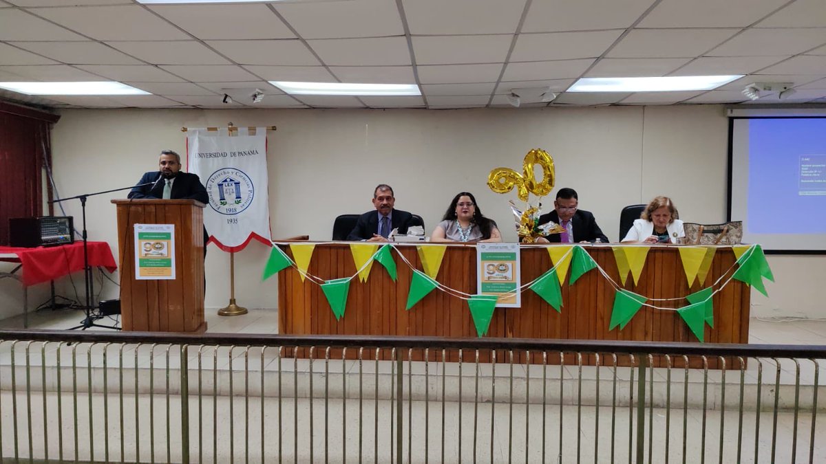 Conmemoramos en el día de ayer en la Facultad de Derecho y Ciencias Políticas 90os de la Universidad de Panamá.