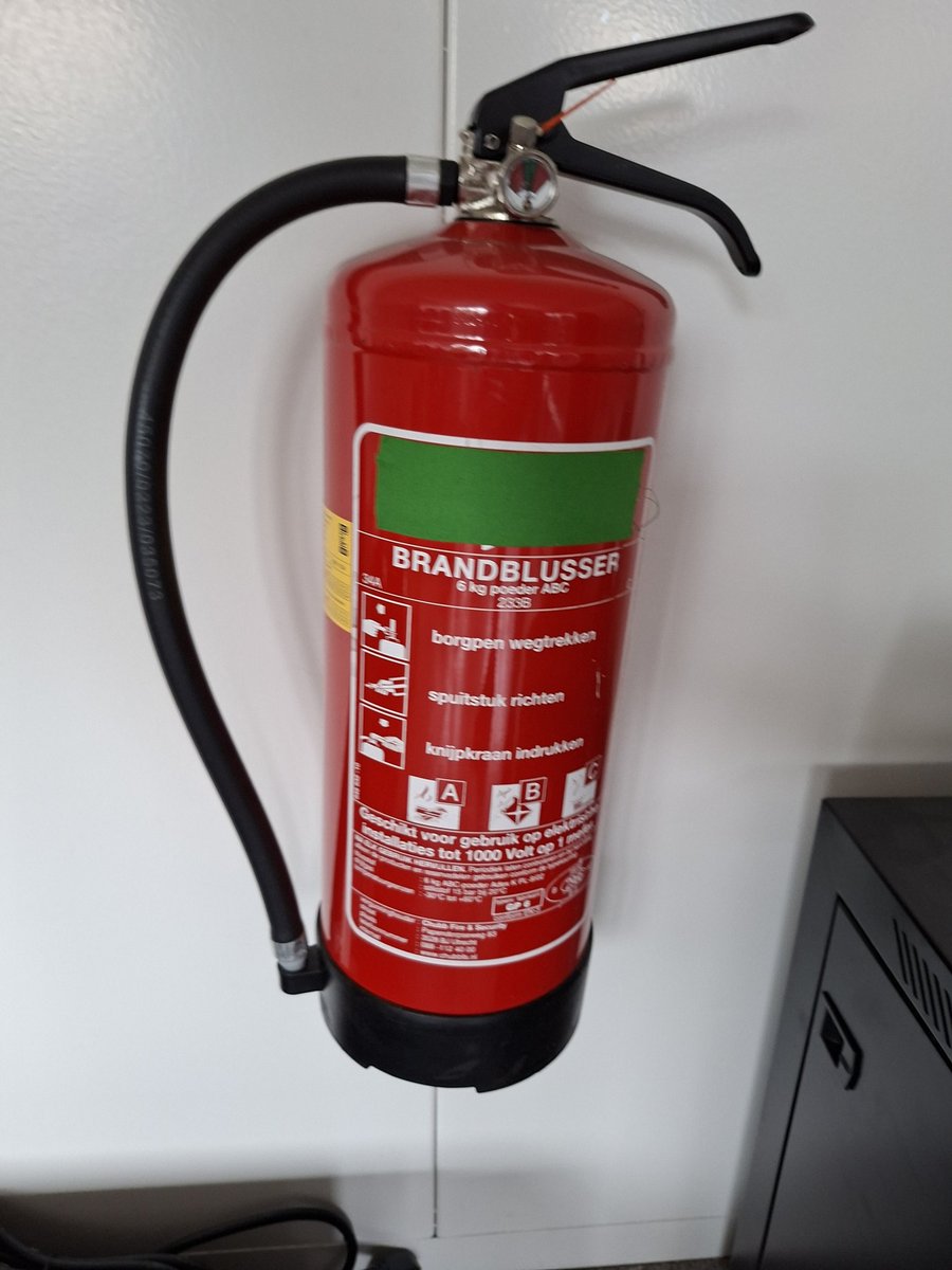 Zo weer geregeld , in mijn nieuwe washok geen gelul 💛💚