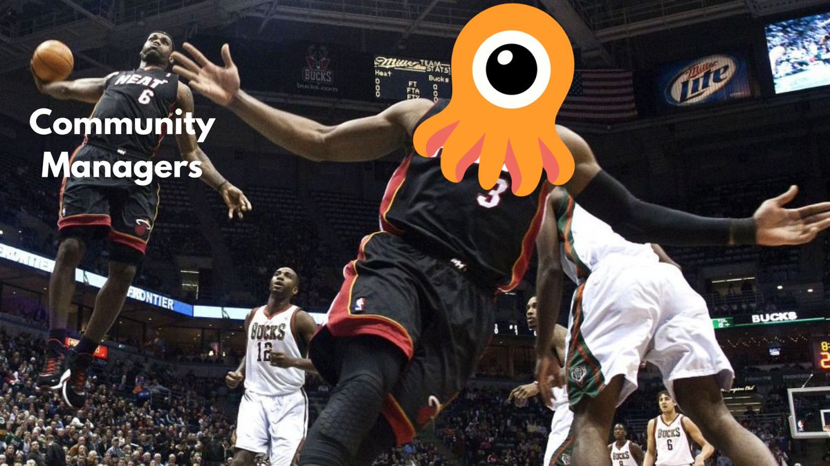 ask_aartoo's tweet image. Best partnership of all time... 

#communitymanager 
#askaartoo