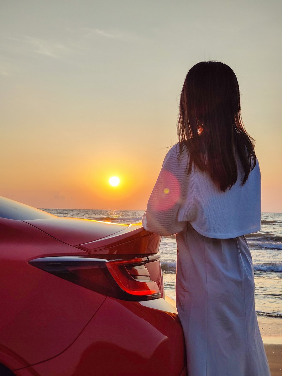 soudiary9's tweet photo. 千里浜なぎさドライブウェイ

愛車🚗で行けたし快晴で最高だった✨
『GR86 × オーナー（私）』の写真ver.
たくさん写真撮ってもらえて嬉しい🤭 https://t.co/W3WRgfnAbI
