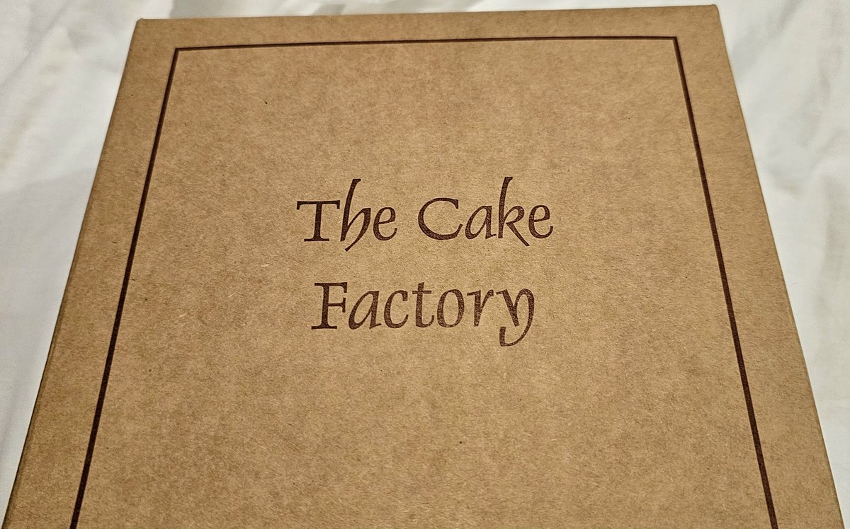 I highly recommend the chocolate cake at The Cake Factory in Colombo.  It tastes awesome 😋😋