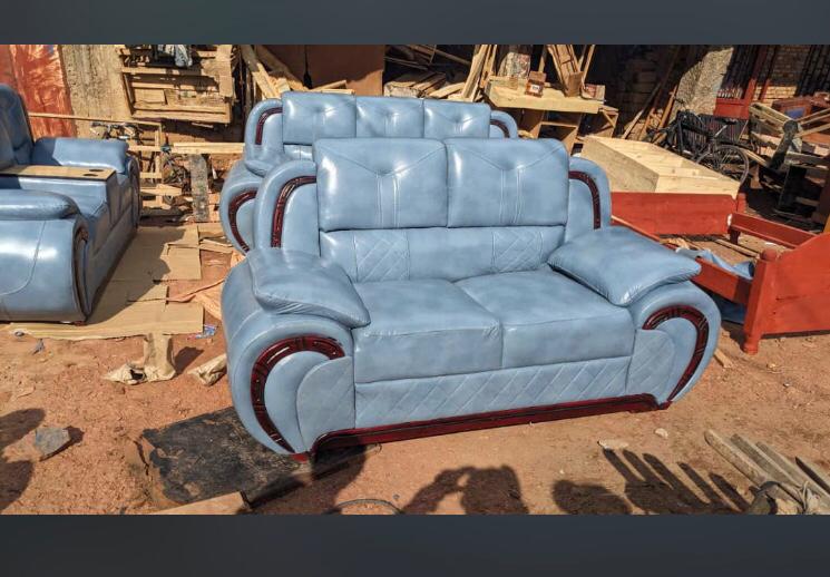 karl_timothe's tweet photo. sofa of different versions https://t.co/CoaEqDOPgF