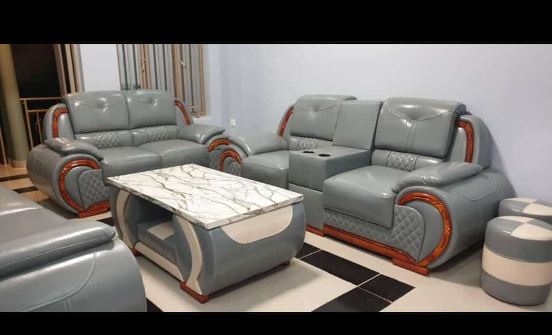 karl_timothe's tweet photo. sofa of different versions https://t.co/CoaEqDOPgF