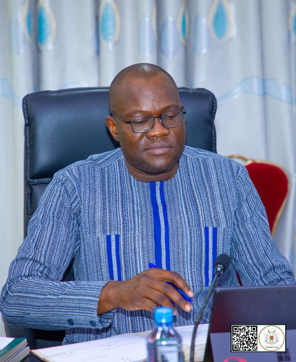marcus_herve's tweet photo. 🛑🇧🇫- Burkina Faso's Minister of Economy and Finance, Dr. Aboubakar Nacanabo, was appointed President of the statutory Council of Ministers of UEMOA in Dakar on Monday, the institution reported. 

To refresh your memory, there were tensions between Captain Ibrahim Traore, and President  Allassane Ouattara whom France 🇫🇷 asked to do the needful to prevent our country from taking the presidency of the West African Economic and Monetary Union (WAEMU), UEMOA in French. 

As a result, Burkina Faso 🇧🇫, Mali 🇲🇱 and Niger 🇳🇪 had walked out of the room on that day as a protest against such violation of its rights to govern.  Therefore, this is a win for BF, and a defeat to Macron and his puppet Ouattara who wanted to prevent us from taking the leadership role. 

Thus, Dr Nacanabo succeeds Adama Coulibaly, Minister of Finance and Budget of Côte d'Ivoire 🇨🇮 for a two-year term in accordance with Article 11 of the WAEMU Treaty.

However, I must say that our place is not in the UEMOA. We have chosen a policy of rupture, so why remain in a colonial system? While we are still there, I truly hope that we will be working towards our final departure from a French institution that manages the CFA franc. Time to speed up the creation of the AES currency.