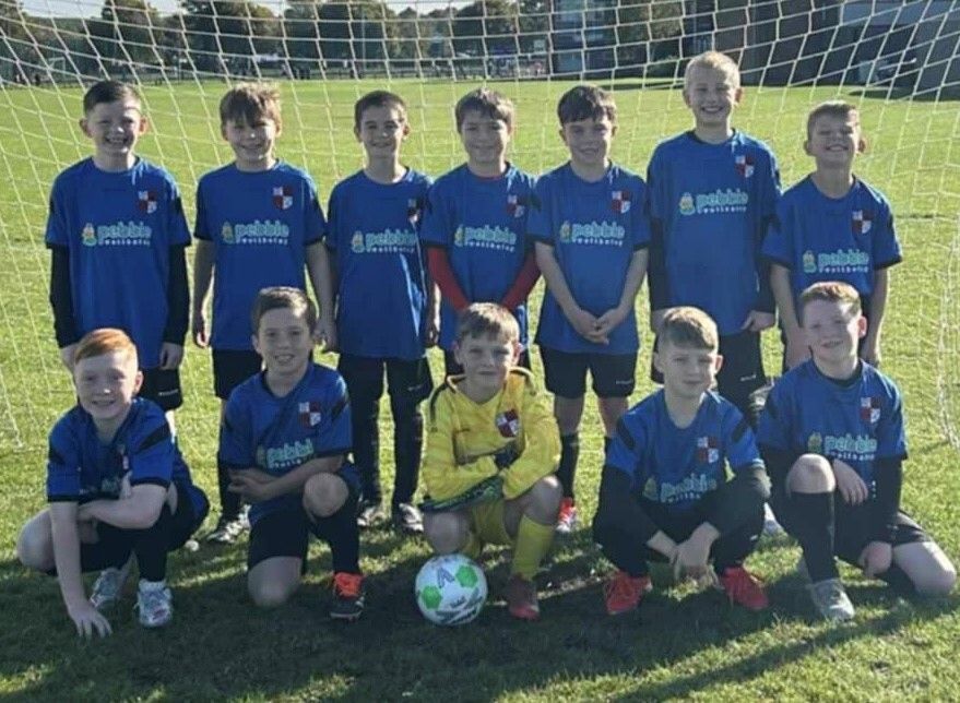 We're proud to be sponsoring Trimdon United Under 10's football kit this 25/26 season ⚽ 💛 Good luck, Team! 

#TeamPebble #Wellbeing #Grassroots #NorthEast