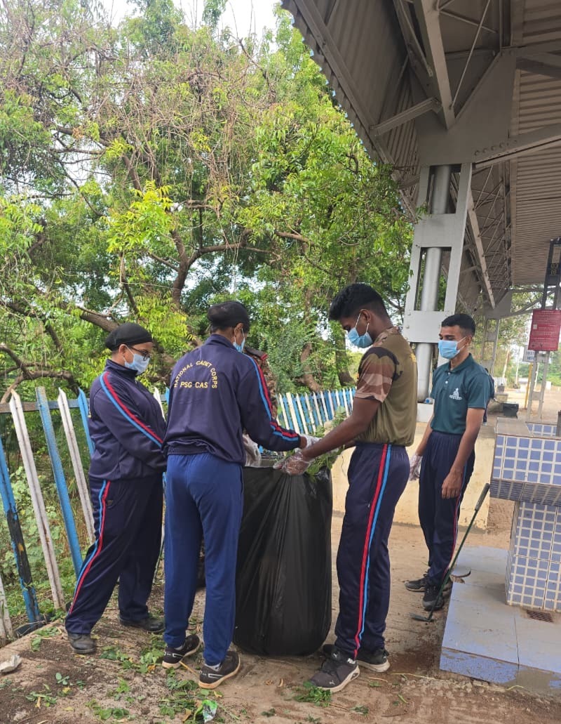 HQ_DG_NCC's tweet image. Under #Special Campaign 5.0, cleaning of the offices &amp;amp; public places was carried out pan India. The campaign will reflect the pride of our shared home.
#swachhbharat2025 #SwachhataHiSeva2025 #NCCIndia @SethSanjayMP @SpokespersonMoD @adgpi @IAF_MCC @indiannavy