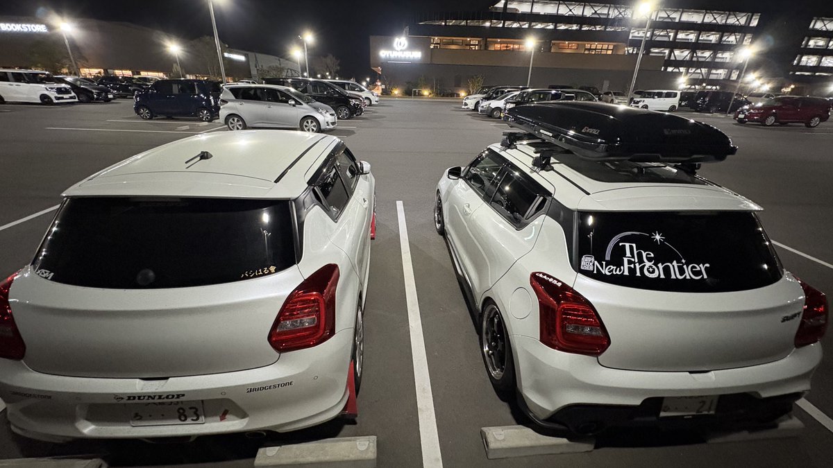 ym_swiftrszc83s's tweet image. 21歳初並べはあやとでした🥰
 #SWIFT  #SWIFTsport 
 #zc33s  #zc83s  #誕生日