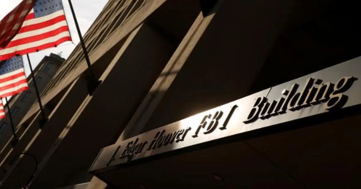 mikenov's tweet image. #FBI surveilled the US #politicians #ROUTINELY, regardless what party is the ruling administration. 

While some specific instances of FBI surveillance of U.S. politicians have come to light, the claim that the FBI routinely surveils politicians of all parties is not…