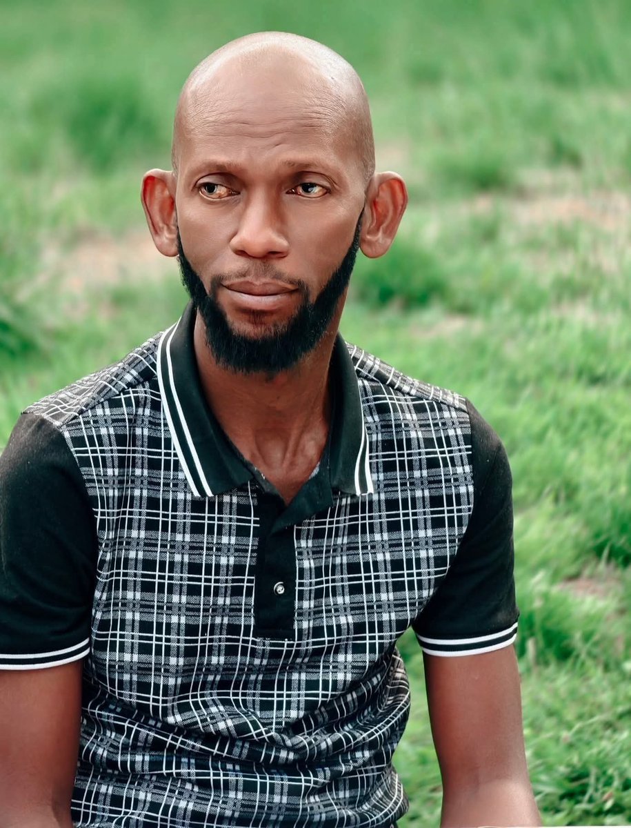 MagicFKB's tweet image. Fitini: 
 &quot;Je suis allé manger dans un coin, J&apos;entends: &quot;C&apos;est lui!&quot; &quot;C&apos;est pas lui!&quot;
Jusqu&apos;à un a crié là-bas &quot;Regardez oreille là &quot; 
Cc @ABMLobognon , ton petit !!!😁😁