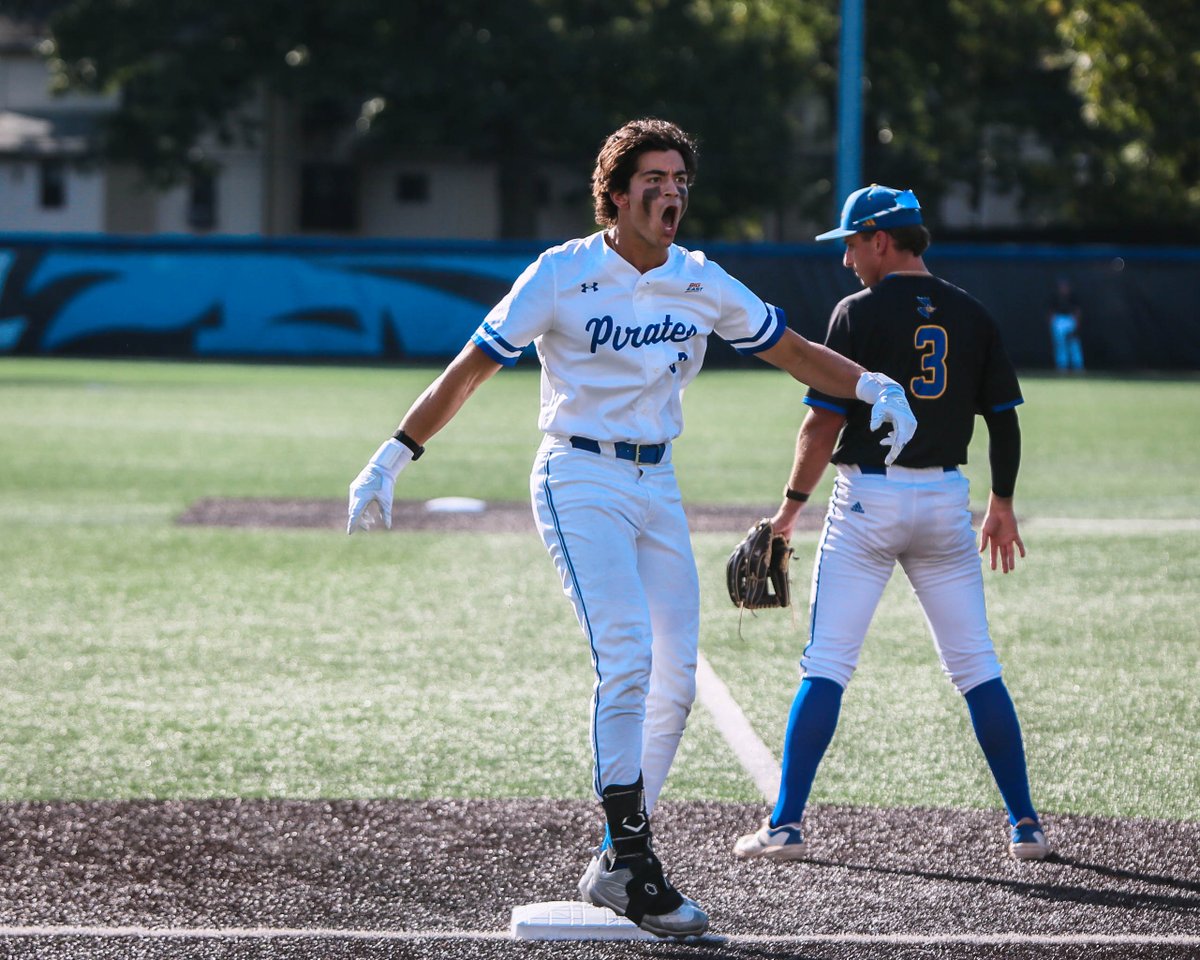 SHUBaseball's tweet image. Fall Ball grind ⚾️

#HALLin🔵⚪️ | #NeverLoseYourHustle