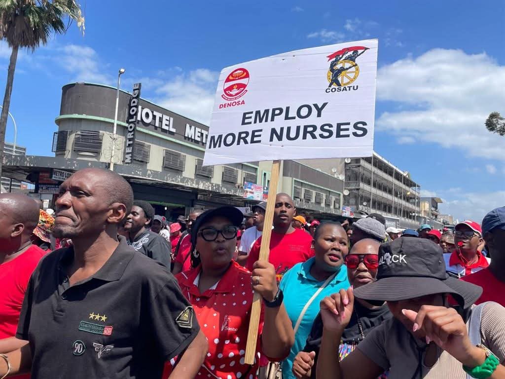 _cosatu's tweet photo. #Cosatu acknowledges all workers who came out to participate in the #WorldDayofDecentWork across nine provinces in more than 12 cities and towns @KayaNews https://t.co/pMxJq2Bx3W
