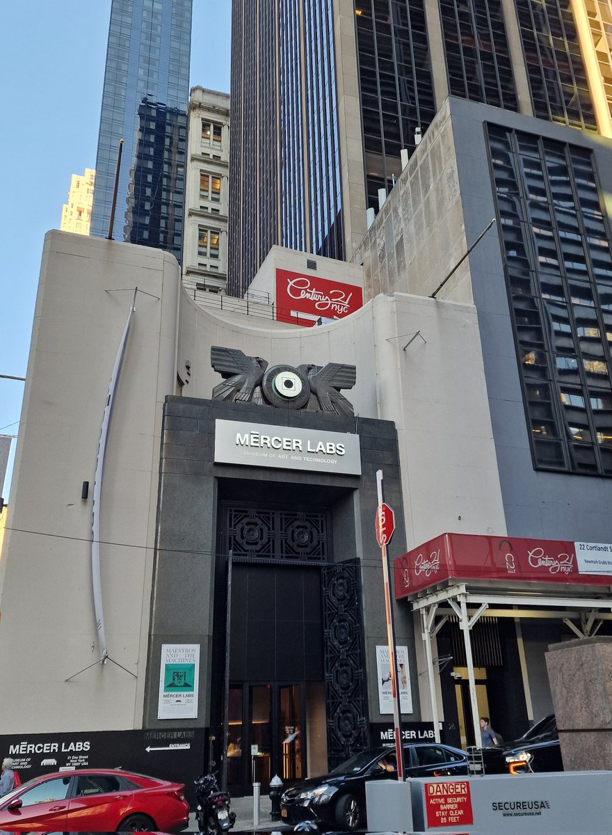 Is this where they make amazing GM's? <a href="/matthewmercer/">Matthew Mercer</a> <a href="/CriticalRole/">Critical Role</a>